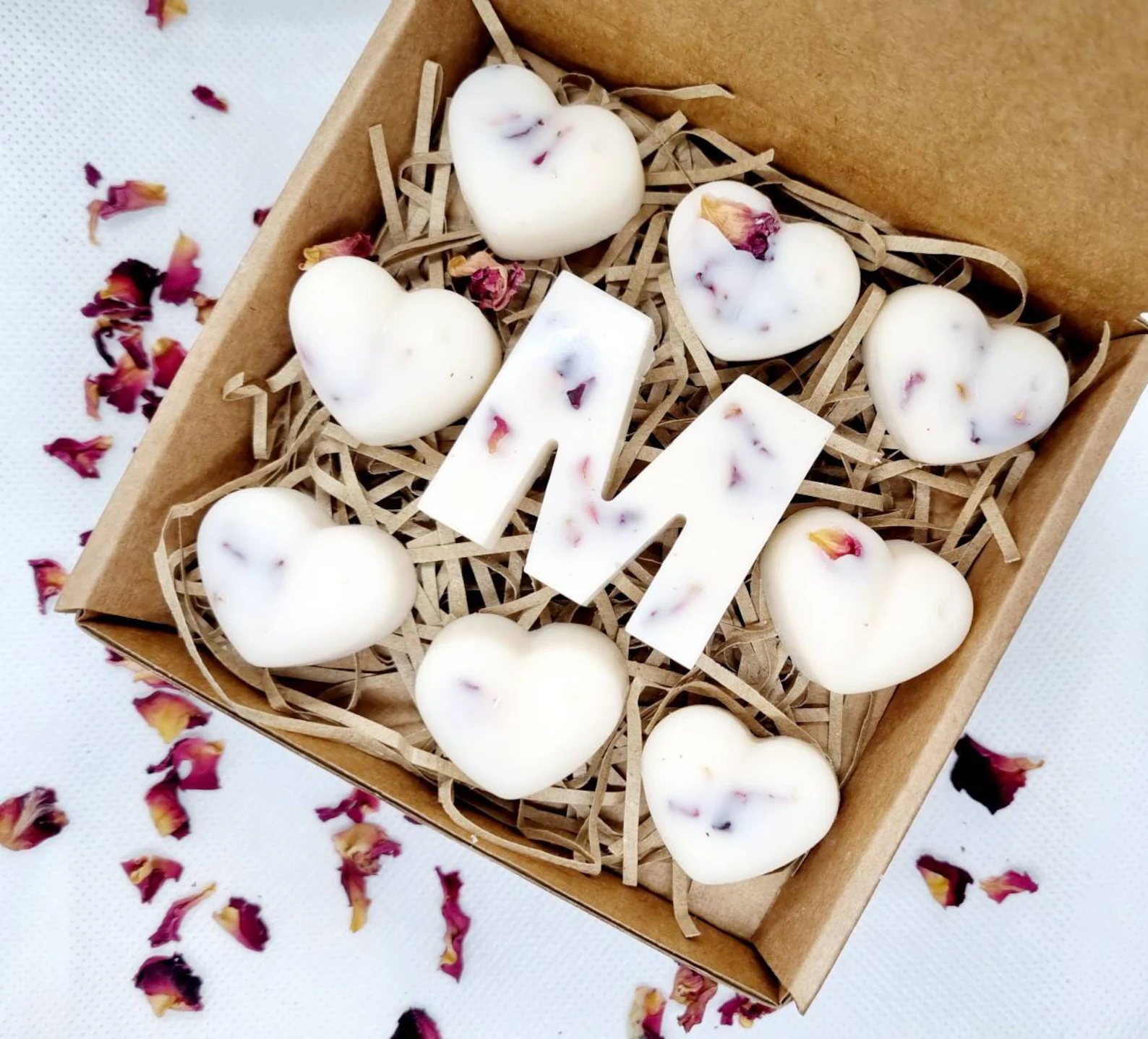 “Handcrafted gifts show thoughtfulness and care”: With candles and wax melts, By Linda proves personalised will always be popular